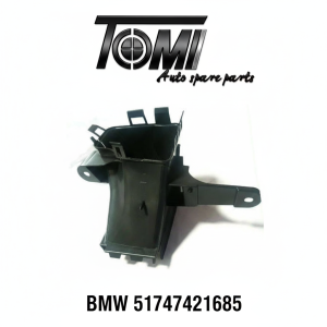 BMW G05/G06/G07 Air Duct Panel Left | OEM 51747421685