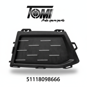 BMW G30 LCI M Variant Grill Cover RH | OEM 51118098666