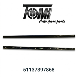 BMW G12 LCI Front Door Black Strip RH | OEM 51137397868